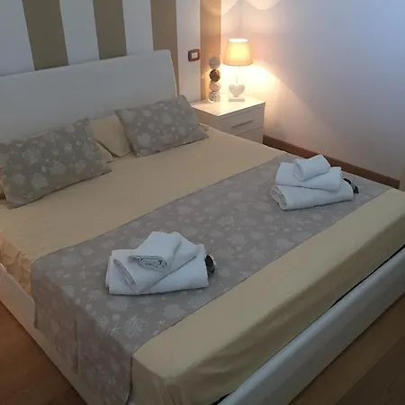 Apartment Lanterna Bianca *