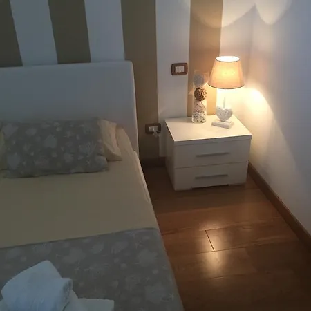 Lanterna Bianca Apartment