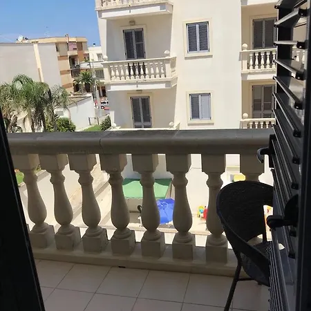 Apartment Lanterna Bianca *